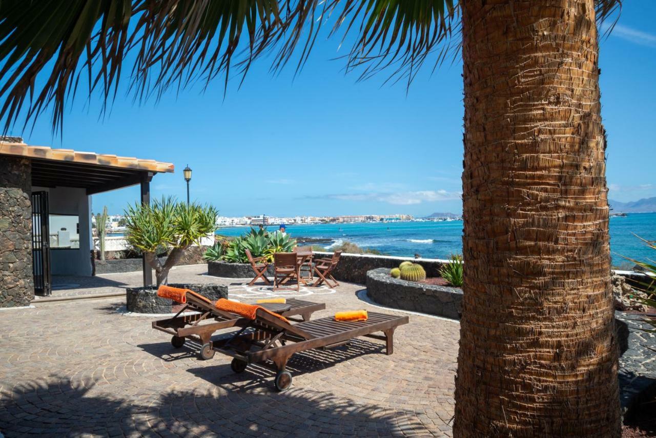 La Golondrina - Beach Froont Corralejo Exterior photo