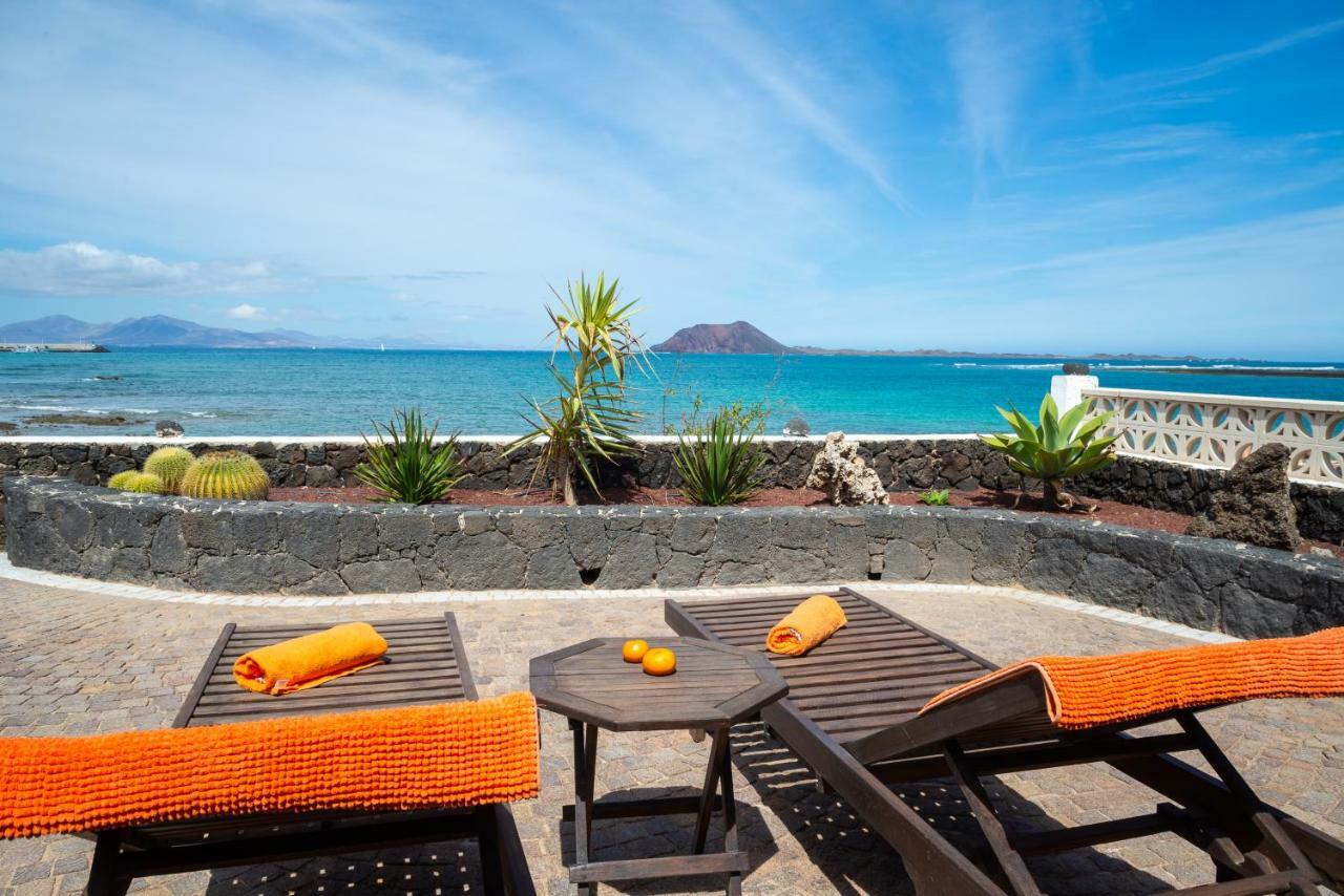 La Golondrina - Beach Froont Corralejo Exterior photo