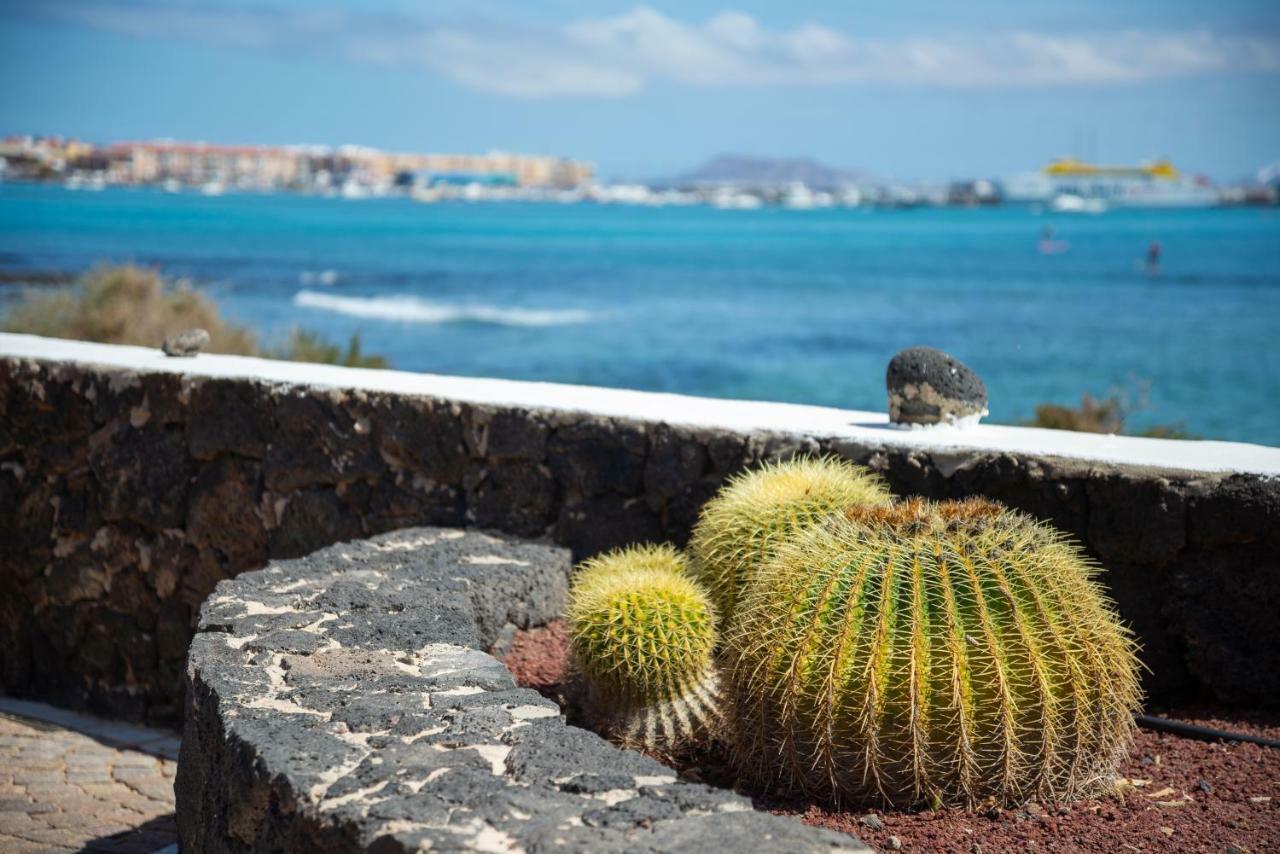 La Golondrina - Beach Froont Corralejo Exterior photo