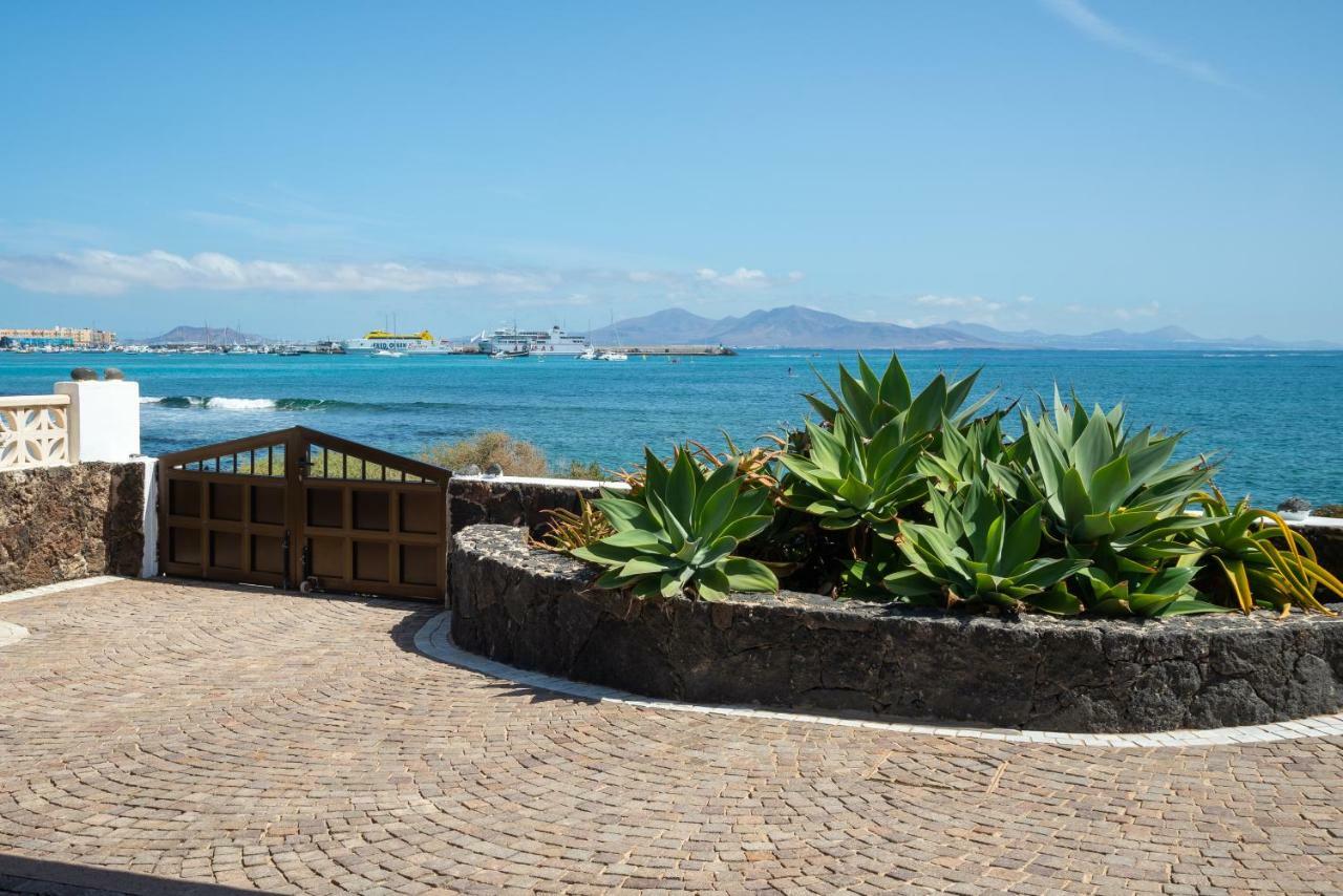 La Golondrina - Beach Froont Corralejo Exterior photo